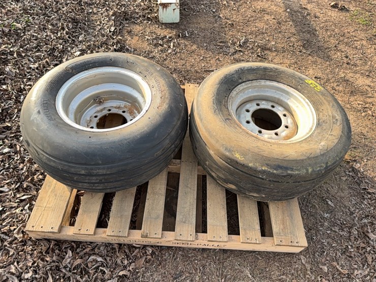 2--12.5-l-–-15-fl-high-floatation-tires-all-rims-(note-one-is-an-fl-and-one-is-an-sl)￼-image-18