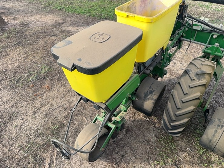 john-deere-1725-image-37