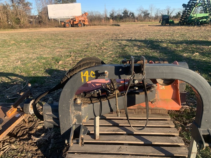 offsetting-flail-mower-image-1