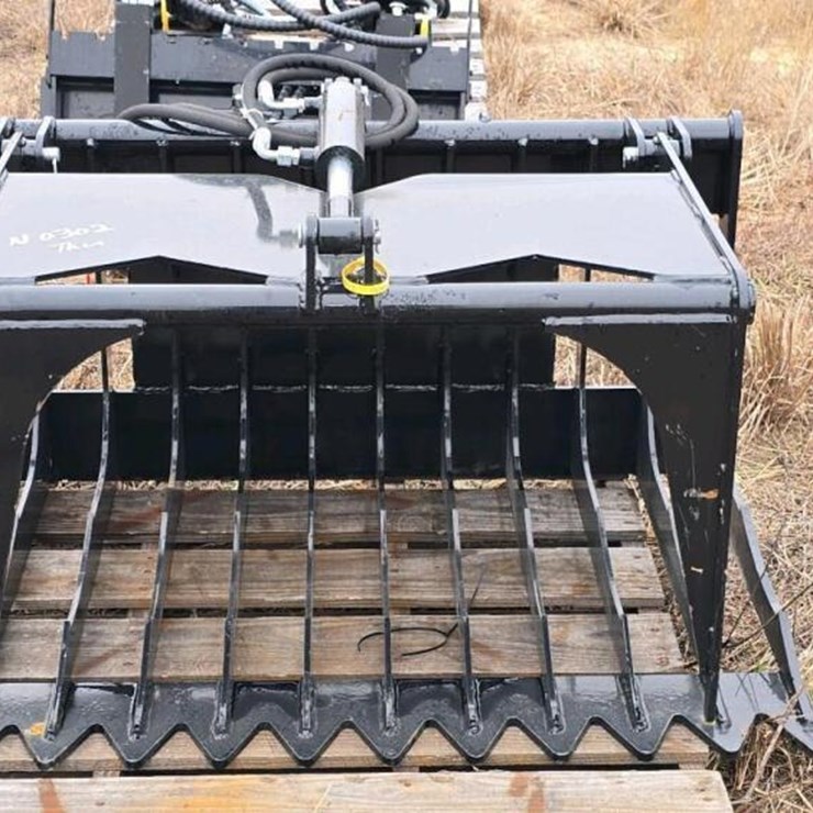 MINI SKID STEER GRAPPLE