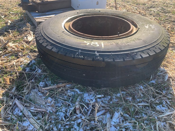 rim-and-tire-image-3