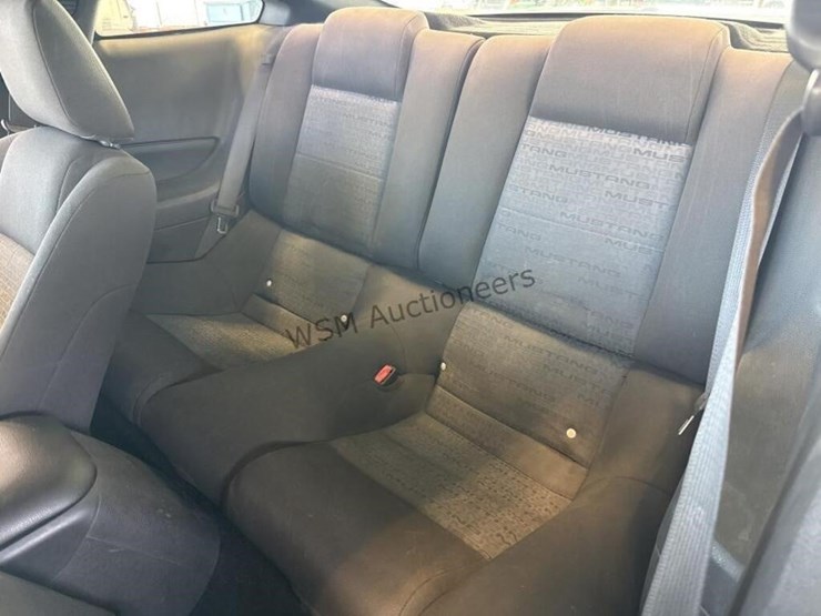 2007-ford-mustang-coupe-image-21