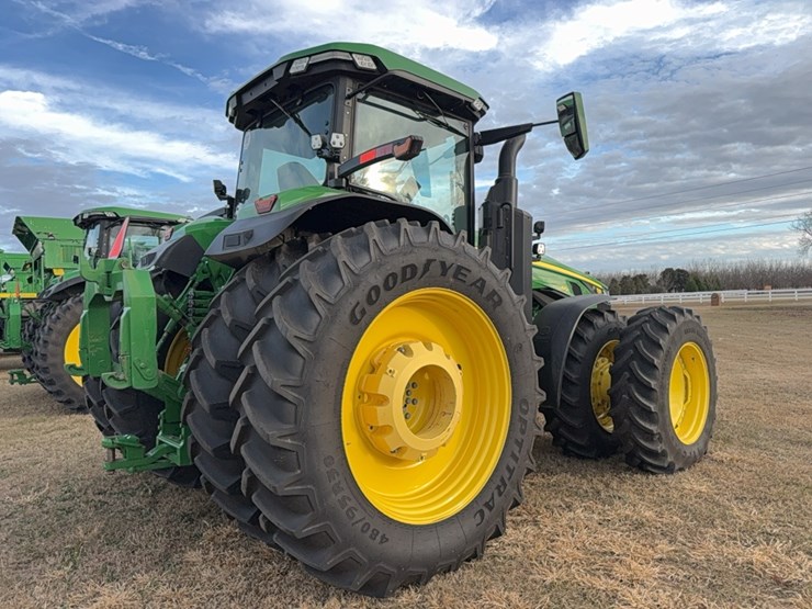 2022-john-deere-8r-410-image-7