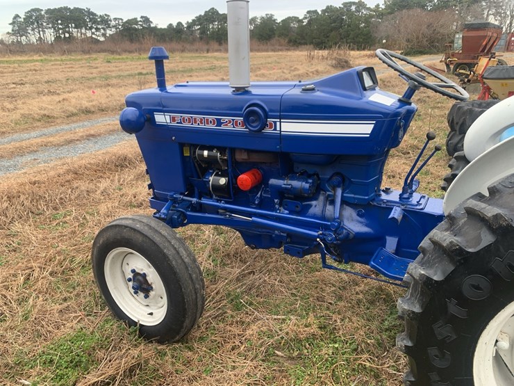 ford-tractor-image-9