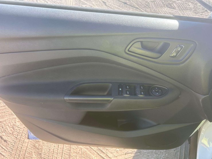 2013-ford-escape-image-11