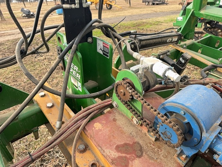 unverferth-ripper-stripper-image-11