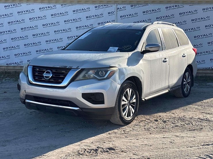 2017-nissan-pathfinder-image-1