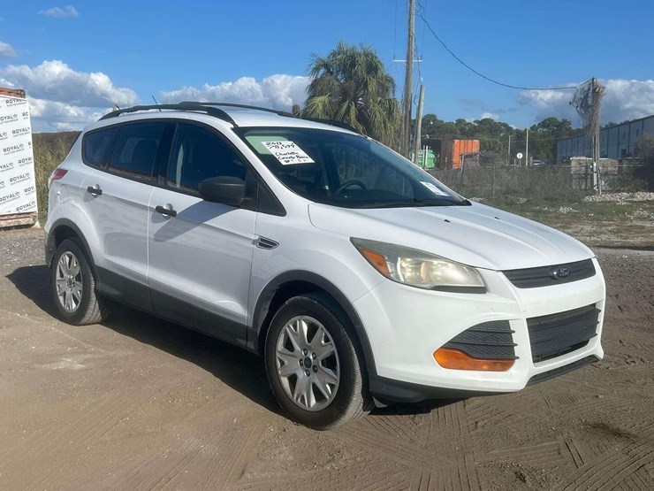 2013-ford-escape-image-2
