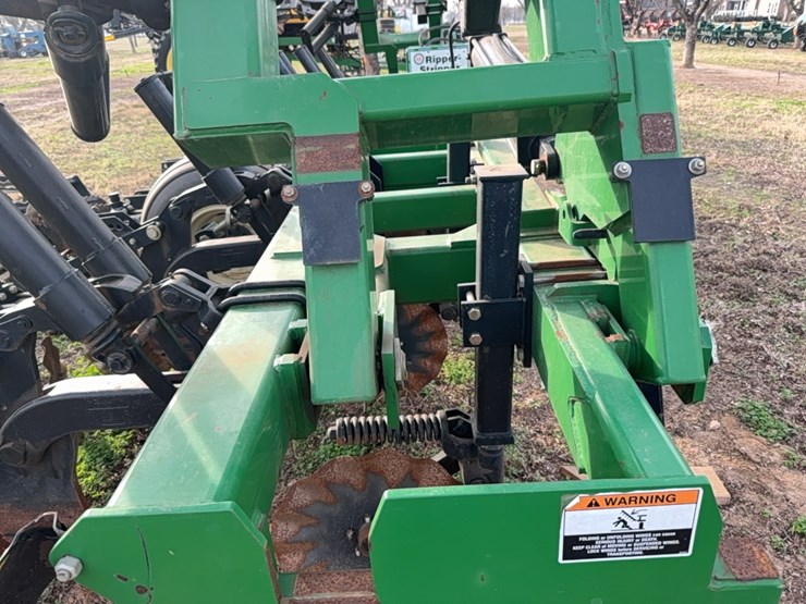 unverferth-ripper-stripper-image-38