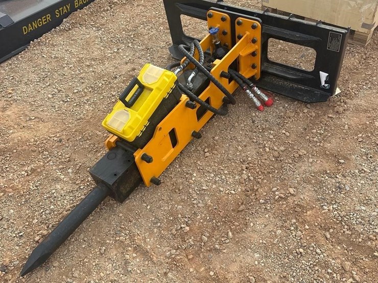 future-p680-skid-steer-breaker-hammer-image-1