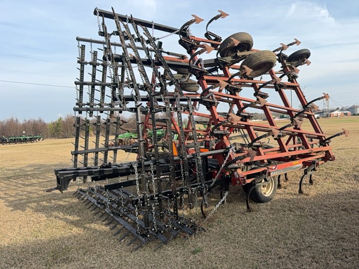 case-ih-tiger-mate-￼-field-cultivator-image-46