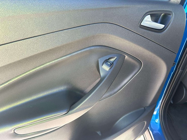 2017-ford-escape-image-21