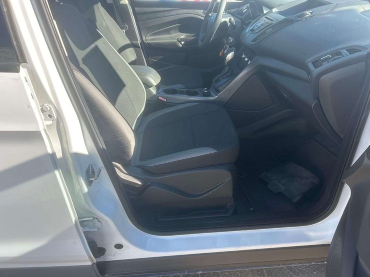 2013-ford-escape-image-17