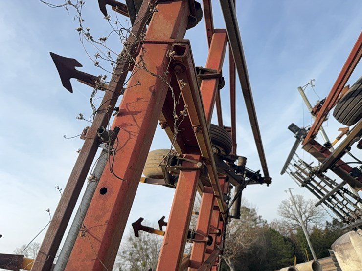 case-ih-tiger-mate-￼-field-cultivator-image-64