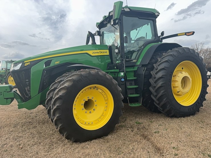 2022-john-deere-8r-410-image-71