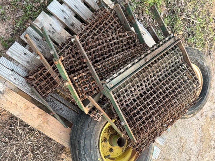 drag-chains-for-strip-till-and-tires-image-17