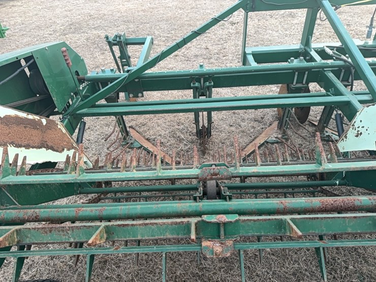 kmc-6-38-(6row-on-38”-only)-peanut-digger/inverter-image-47