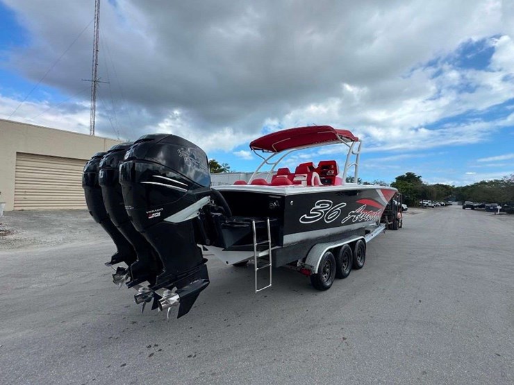 2007-avanti-36-boat-with-tri-axle-boat-trailer-image-3