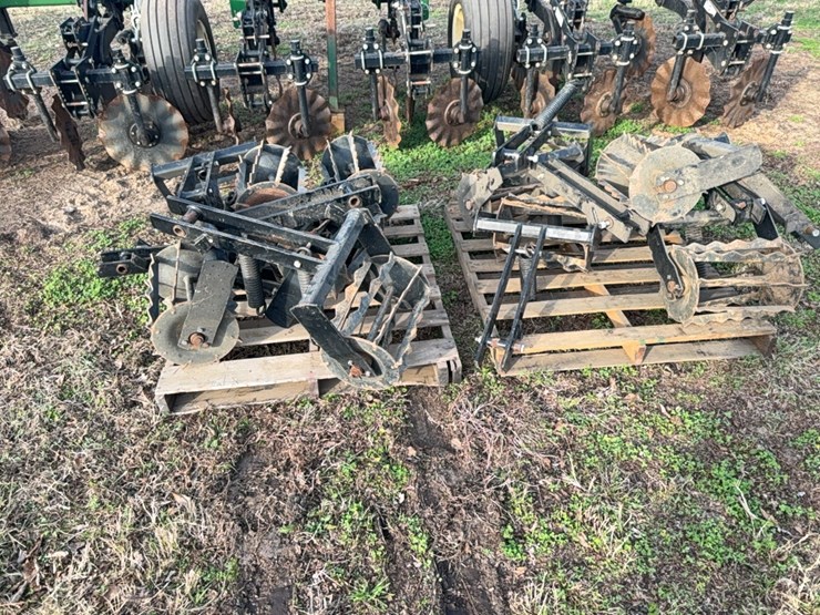 unverferth-ripper-stripper-image-50