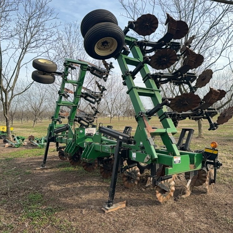 UNVERFERTH RIPPER STRIPPER