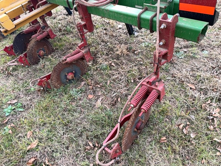 unverferth-ripper-stripper-image-4