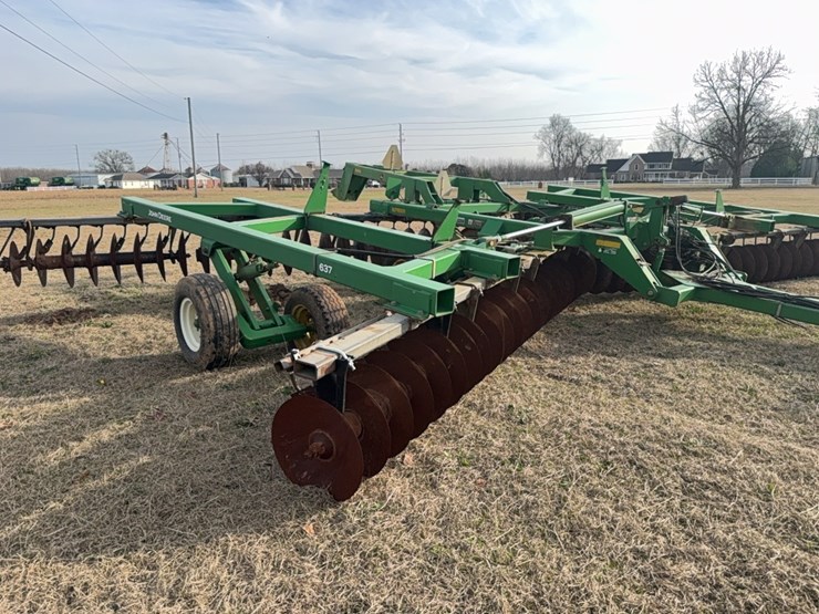 john-deere-637-image-83