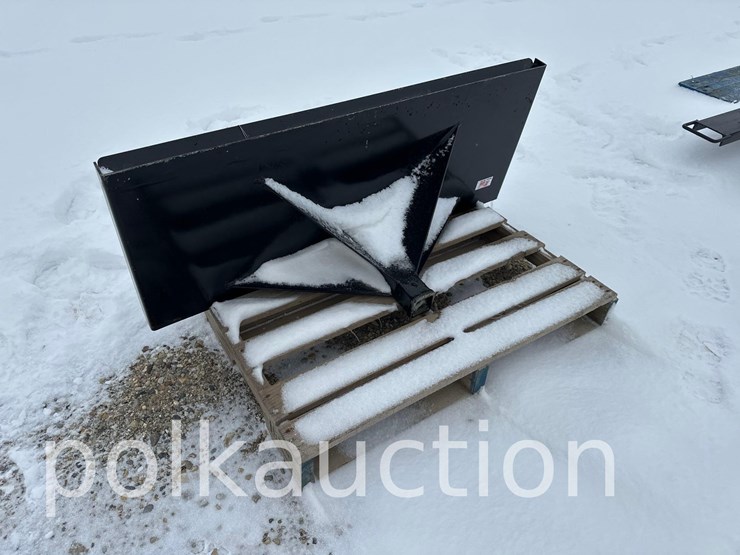 2701---skid-steer-trailer-receiver-attachment-image-1