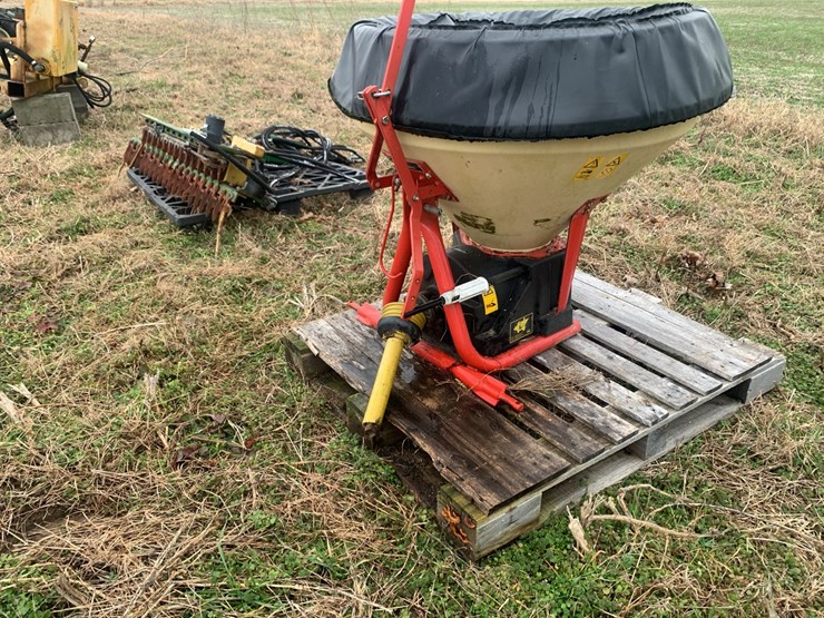 granular-spreader-image-8