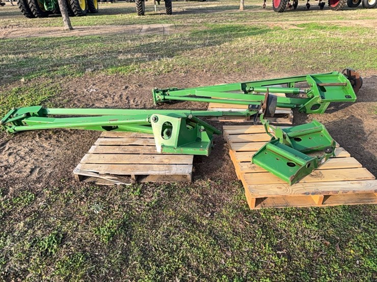 john-deere-12-image-13