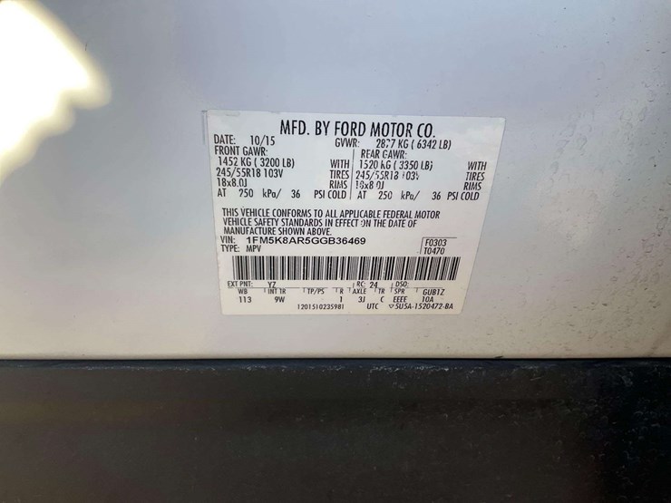 2016-ford-explorer-image-5