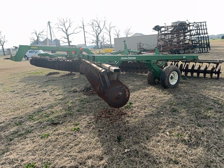 john-deere-637-image-39