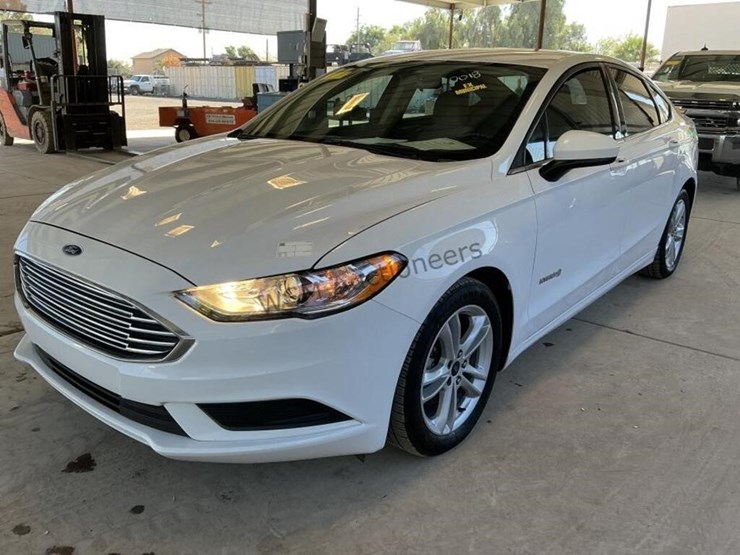 2018-ford-fusion-hybrid-s-sdn-image-4