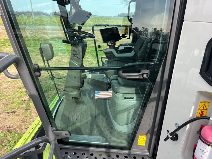 claas-lexion-8700-image-3