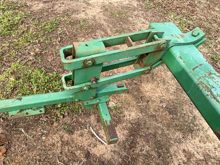 john-deere-cultivator-with-no-three-point-hitch-with-four-cultivator-units-image-26