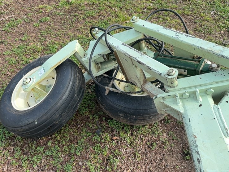 kmc---lift-assist-wheels-image-48