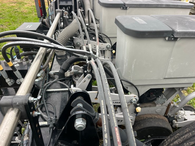 coastal-agro-planter-12-36-image-3