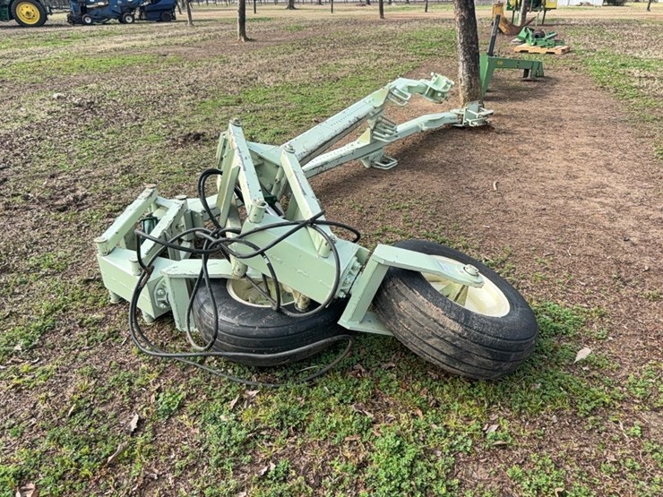 kmc---lift-assist-wheels-image-20