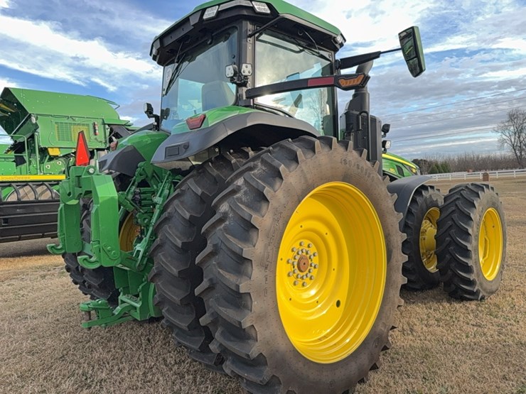 2022-john-deere-8r-410-image-6