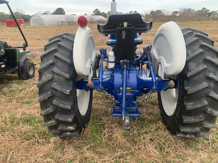 ford-tractor-image-6
