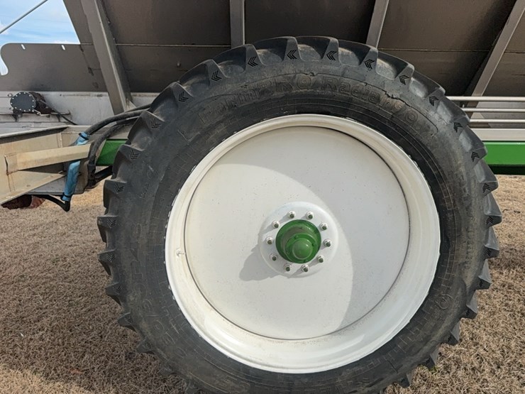 newton-crouch-spreader-cart-image-22