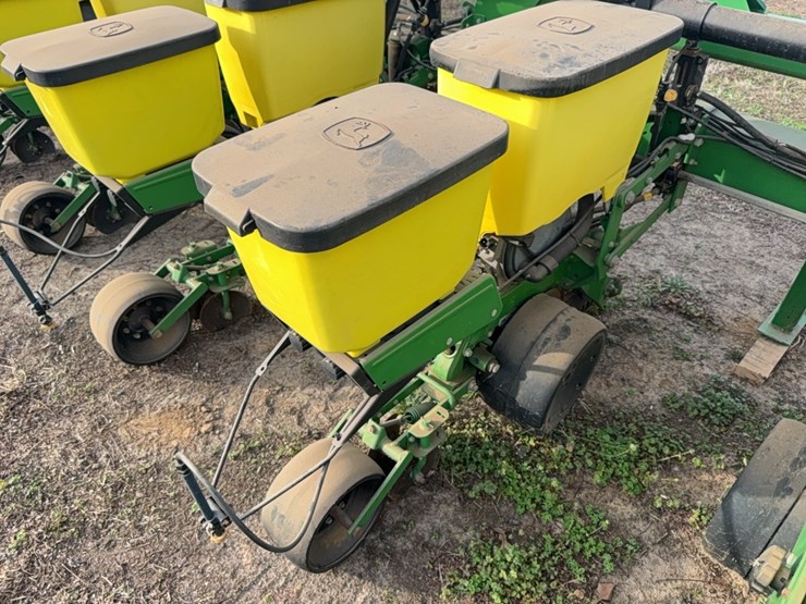 john-deere-1725-image-43