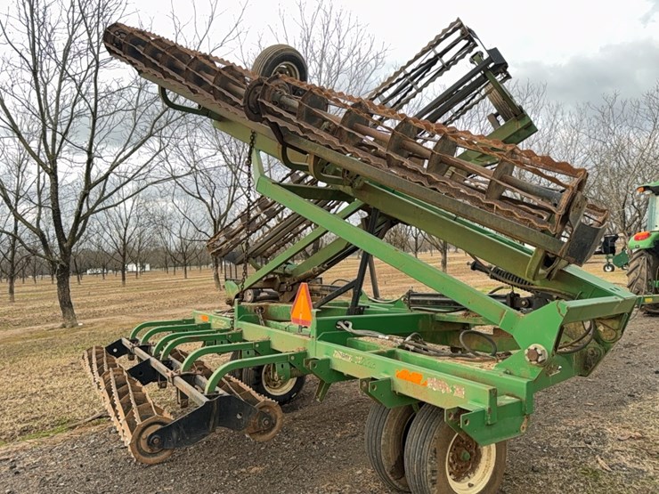 unverferth-rolling-harrow-image-12