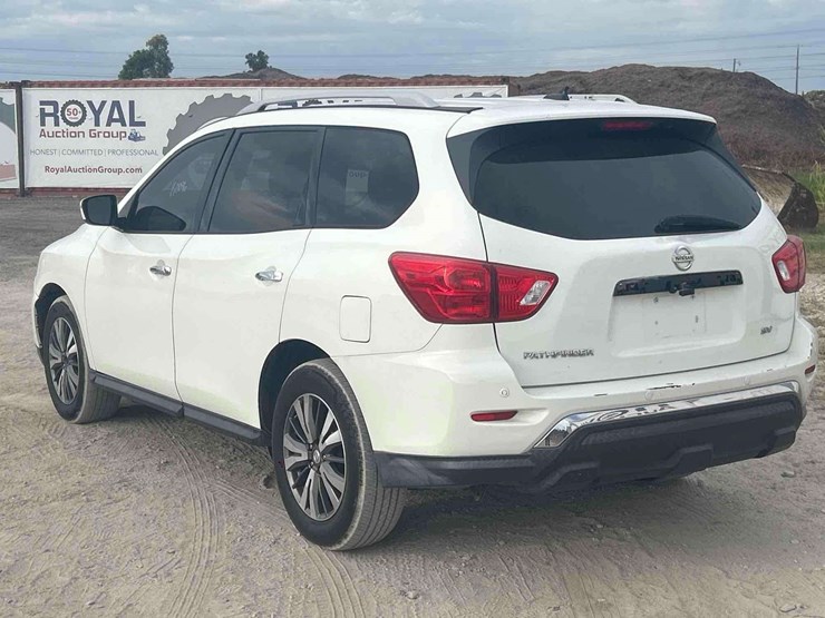 2018-nissan-pathfinder-image-4