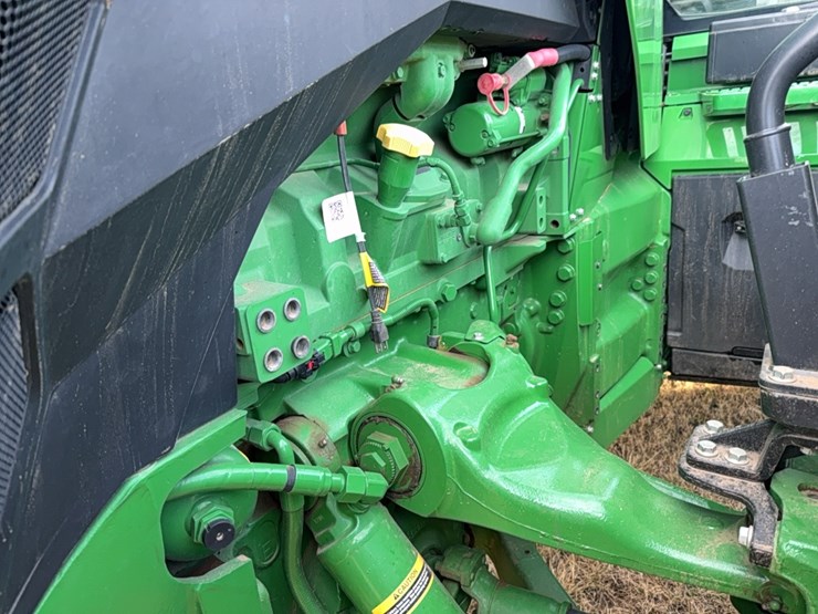 2022-john-deere-8r-410-image-23