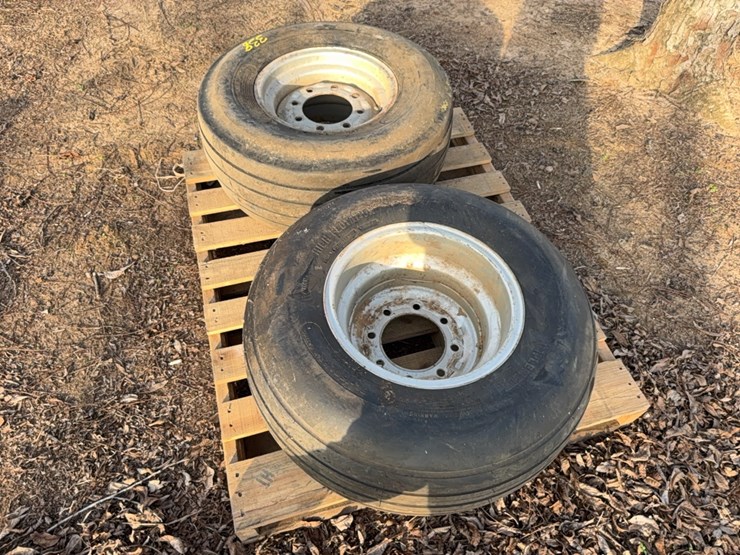 2--12.5-l-–-15-fl-high-floatation-tires-all-rims-(note-one-is-an-fl-and-one-is-an-sl)￼-image-11