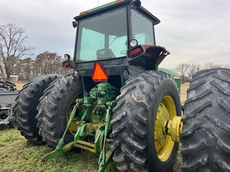 john-deere-4555-image-4