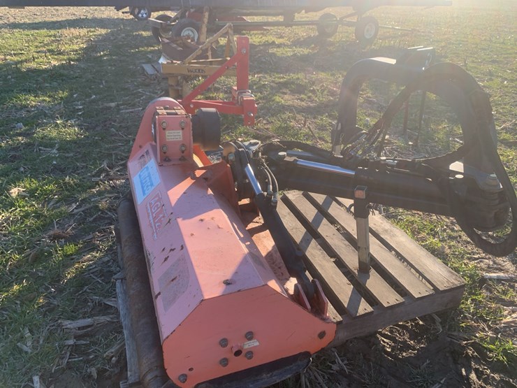 offsetting-flail-mower-image-4