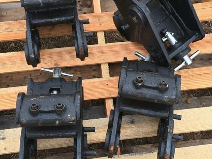 (4)-excavator-quick-connects-image-3