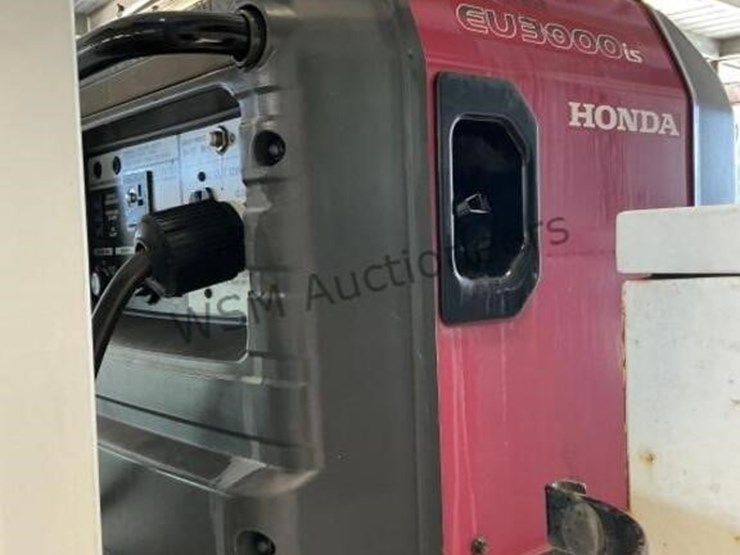 2016-ford-f550-image-26