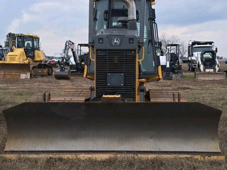 2016-deere-550k-image-2